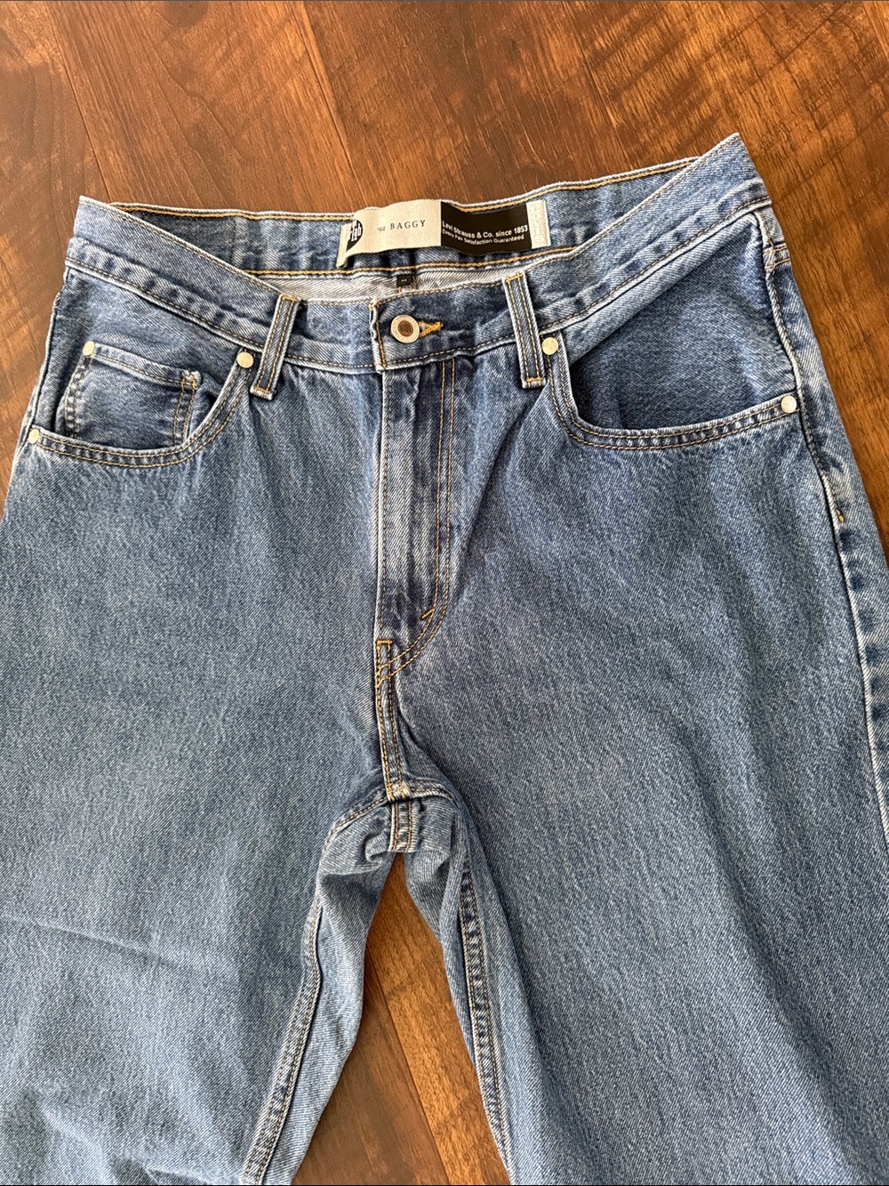 Levi's Silver Tab ‘94 Baggy Jeans - Picture 4 of 7